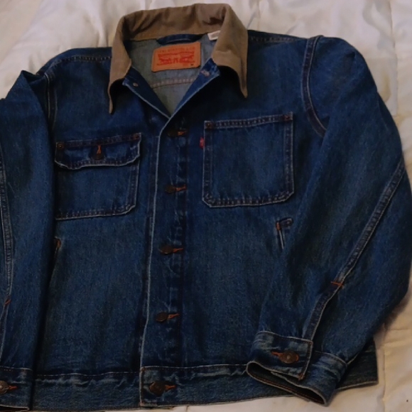 Levi's Blue Denim Trucker Jacket with Tan  Corduroy Collar - Picture 5 of 10
